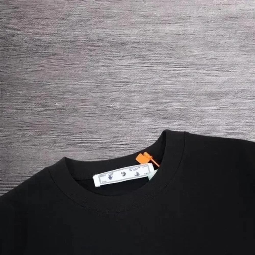 Off-White Men's Black Short Sleeve T-Shirt - Picture 4 of 4